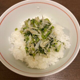 野菜嫌いな子が食べた！カブの葉としらすのふりかけ